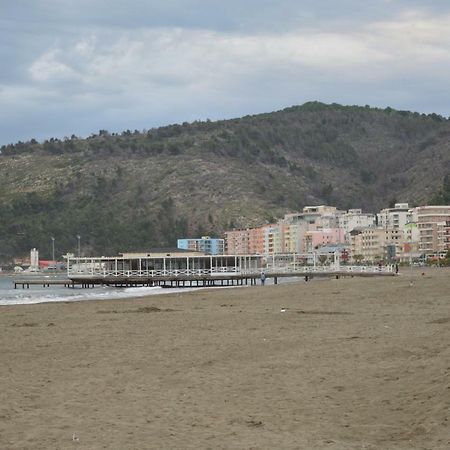 Blini Seaside Apartment Shëngjin Eksteriør billede